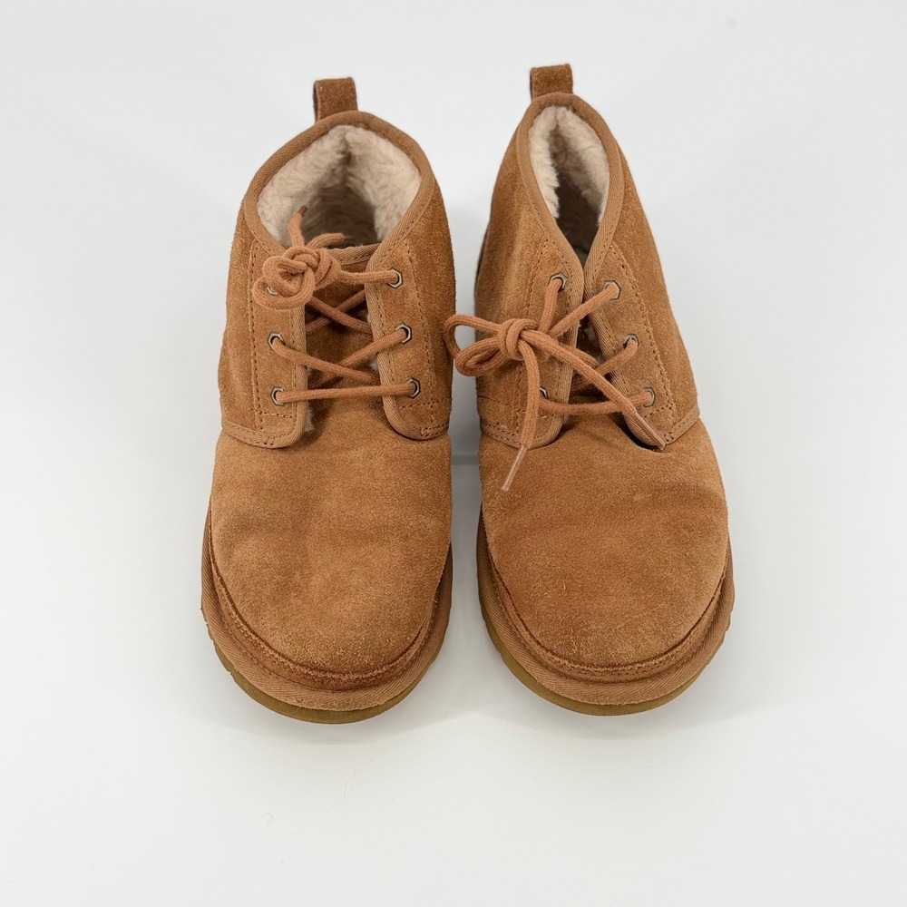 UGG Neumel Chukka Boot Mens Size 10 Chestnut Suede Excellent Lace Up Ankle